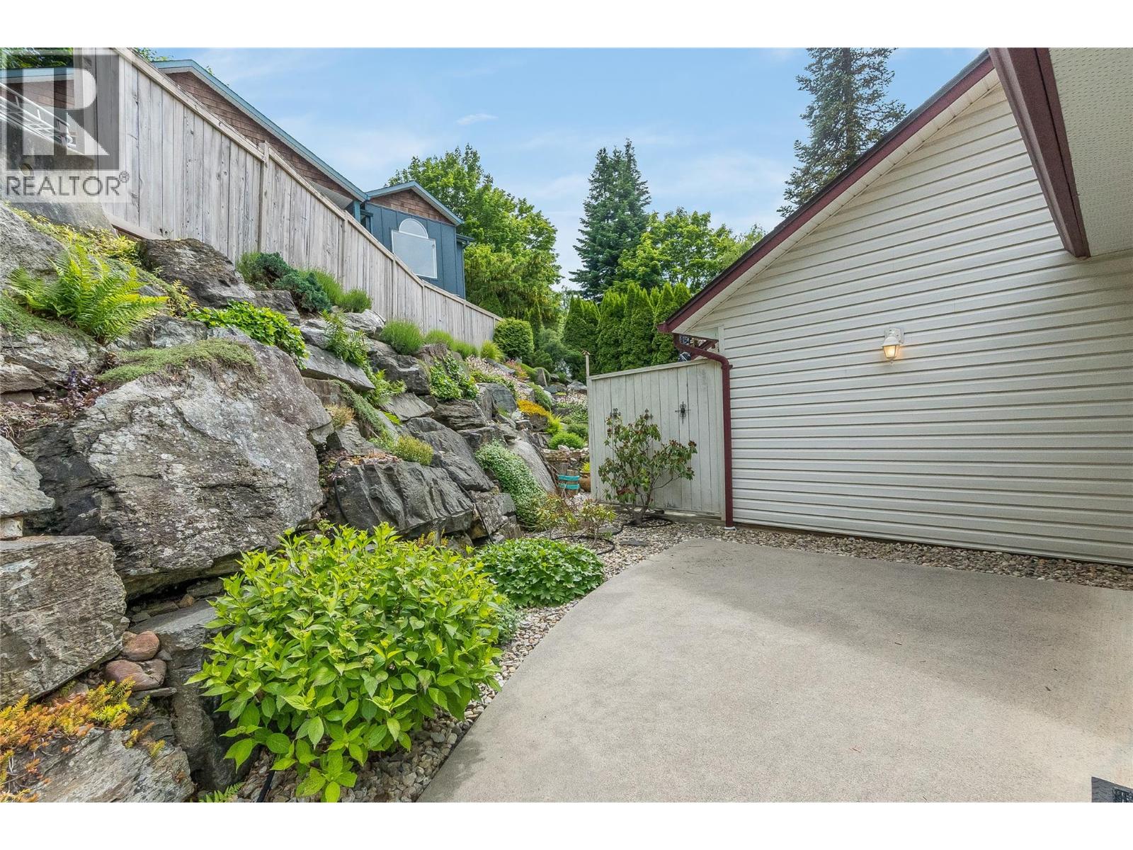 34 View Street - 52
