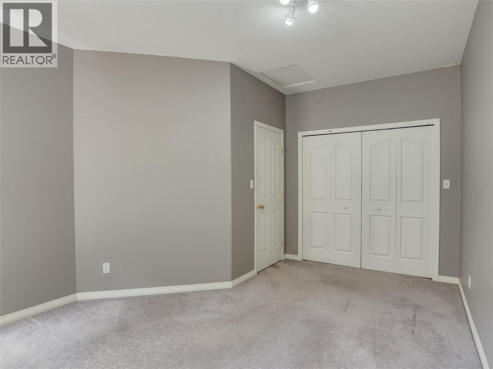 34 View Street - 46