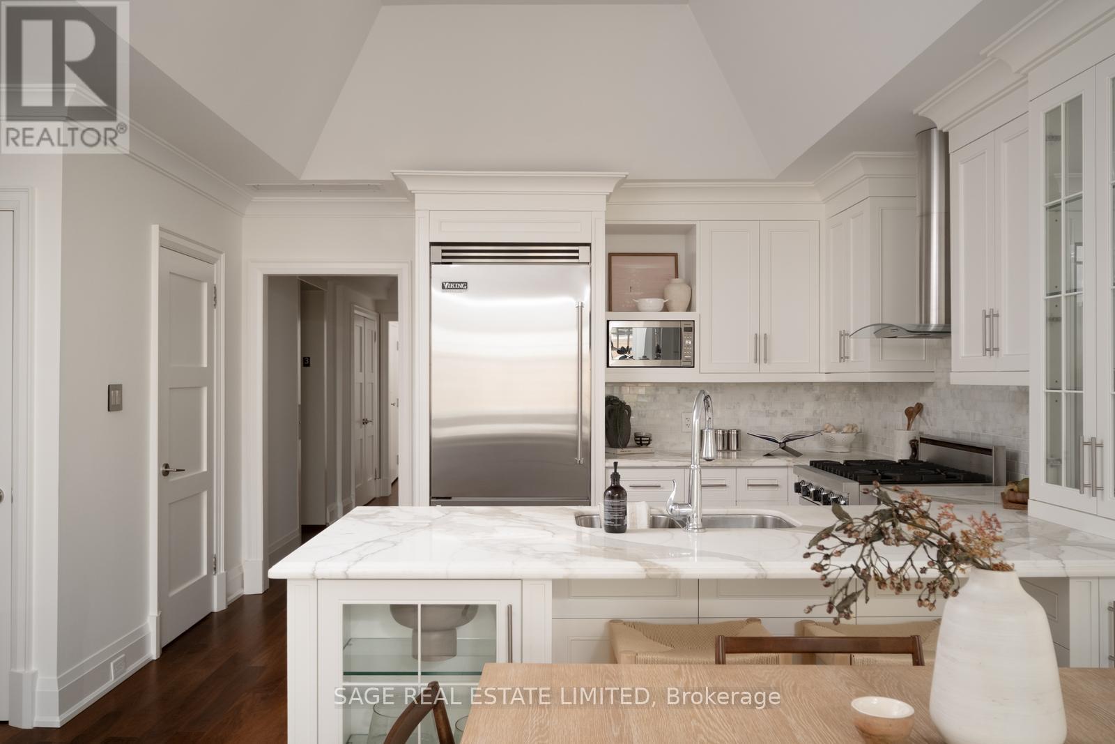#3D 319 LONSDALE ROAD - 15