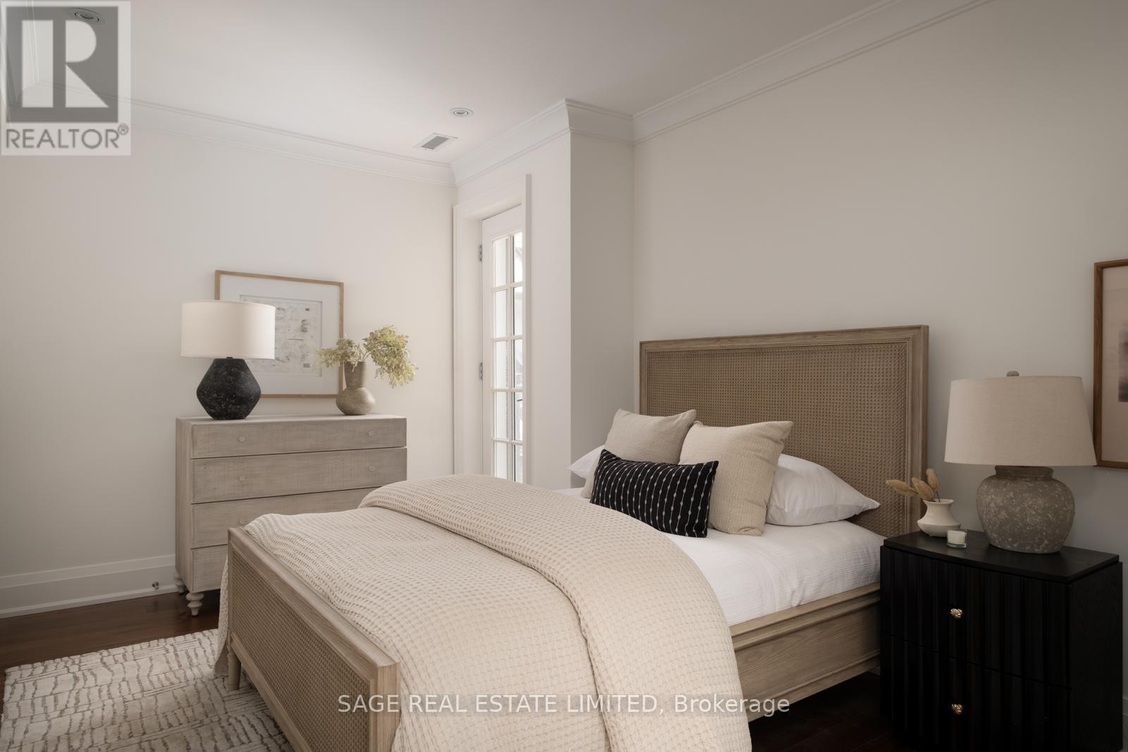#3D 319 LONSDALE ROAD - 17