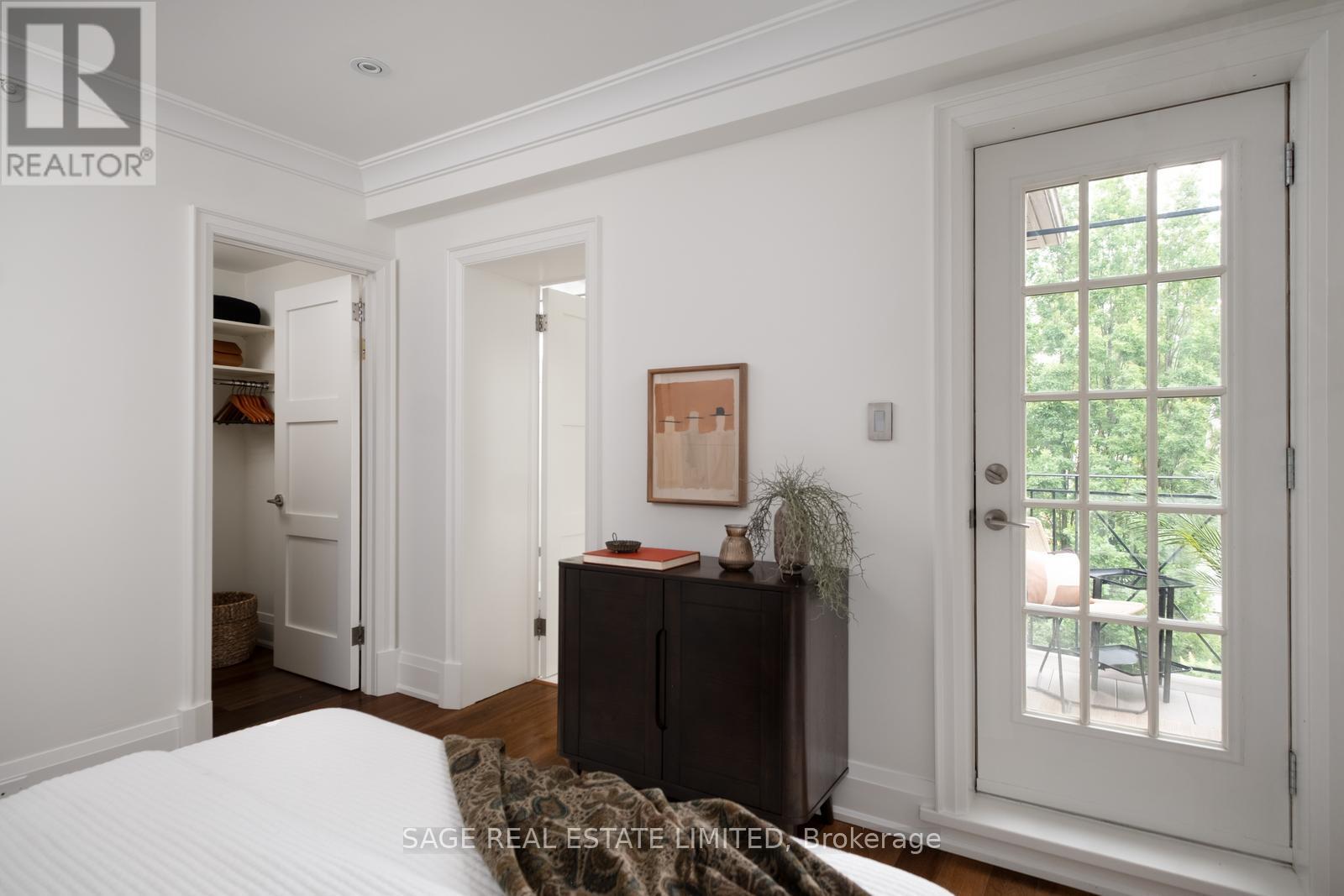 #3D 319 LONSDALE ROAD - 23