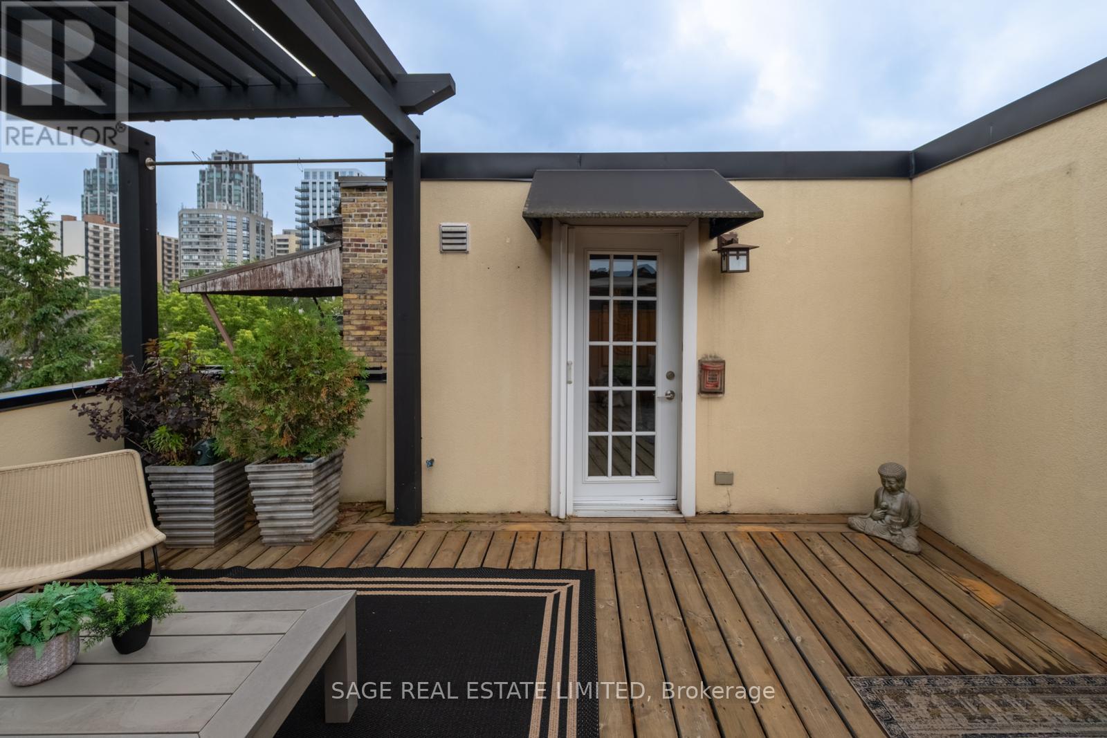 #3D 319 LONSDALE ROAD - 42