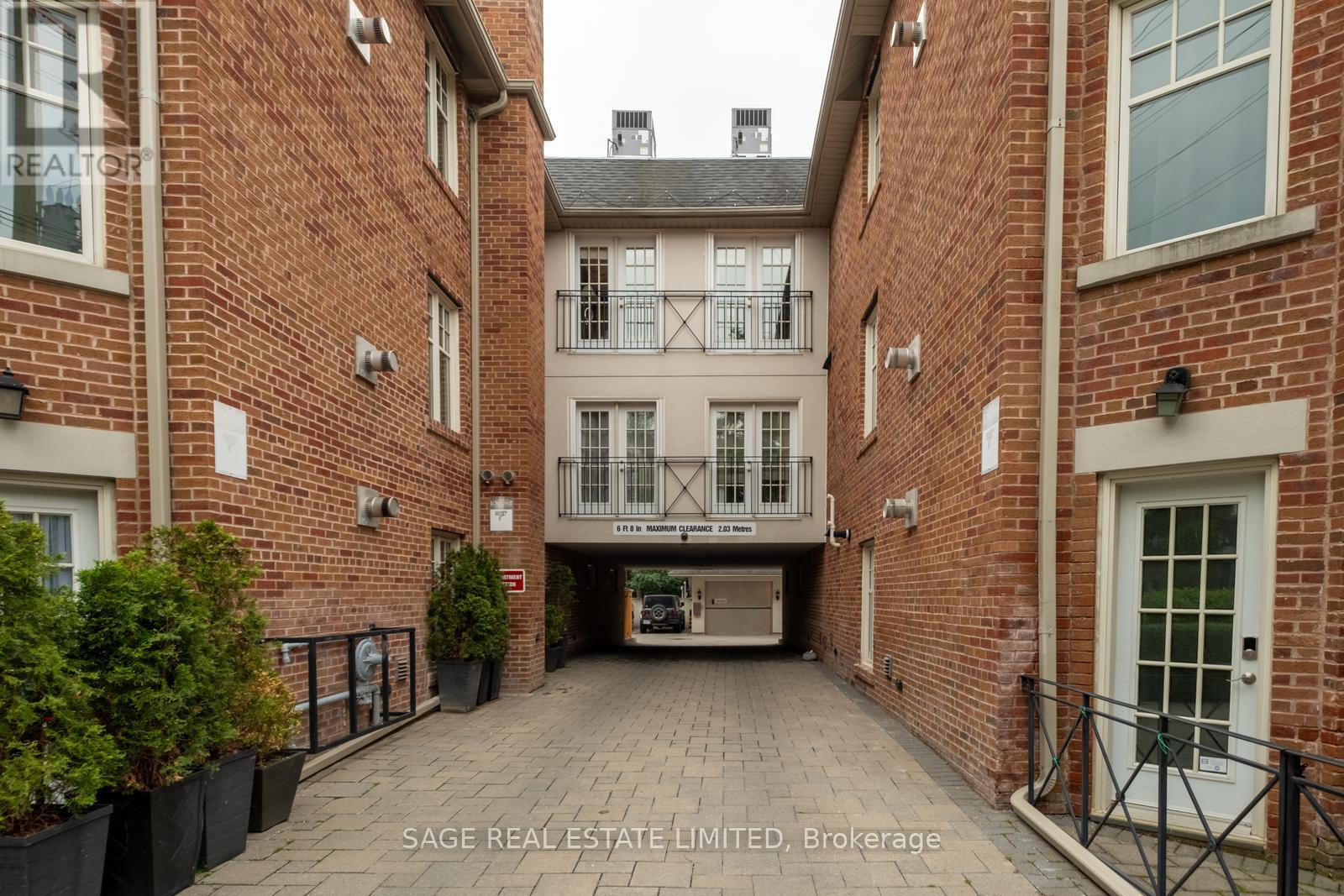 #3D 319 LONSDALE ROAD - 47