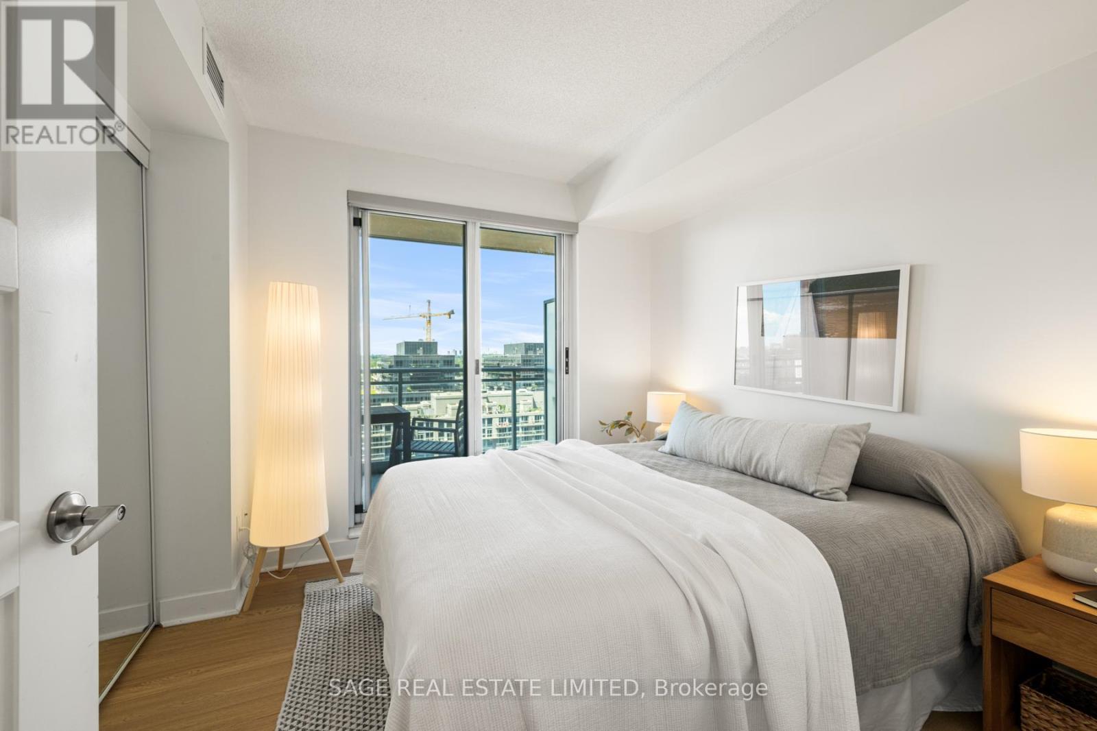 #1608 100 WESTERN BATTERY ROAD - 19