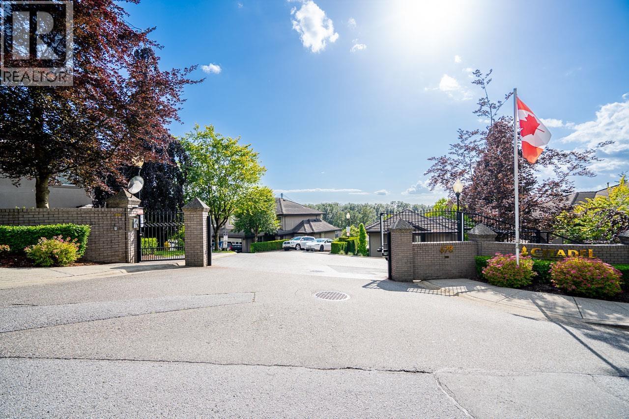 101 678 CITADEL DRIVE, Port Coquitlam