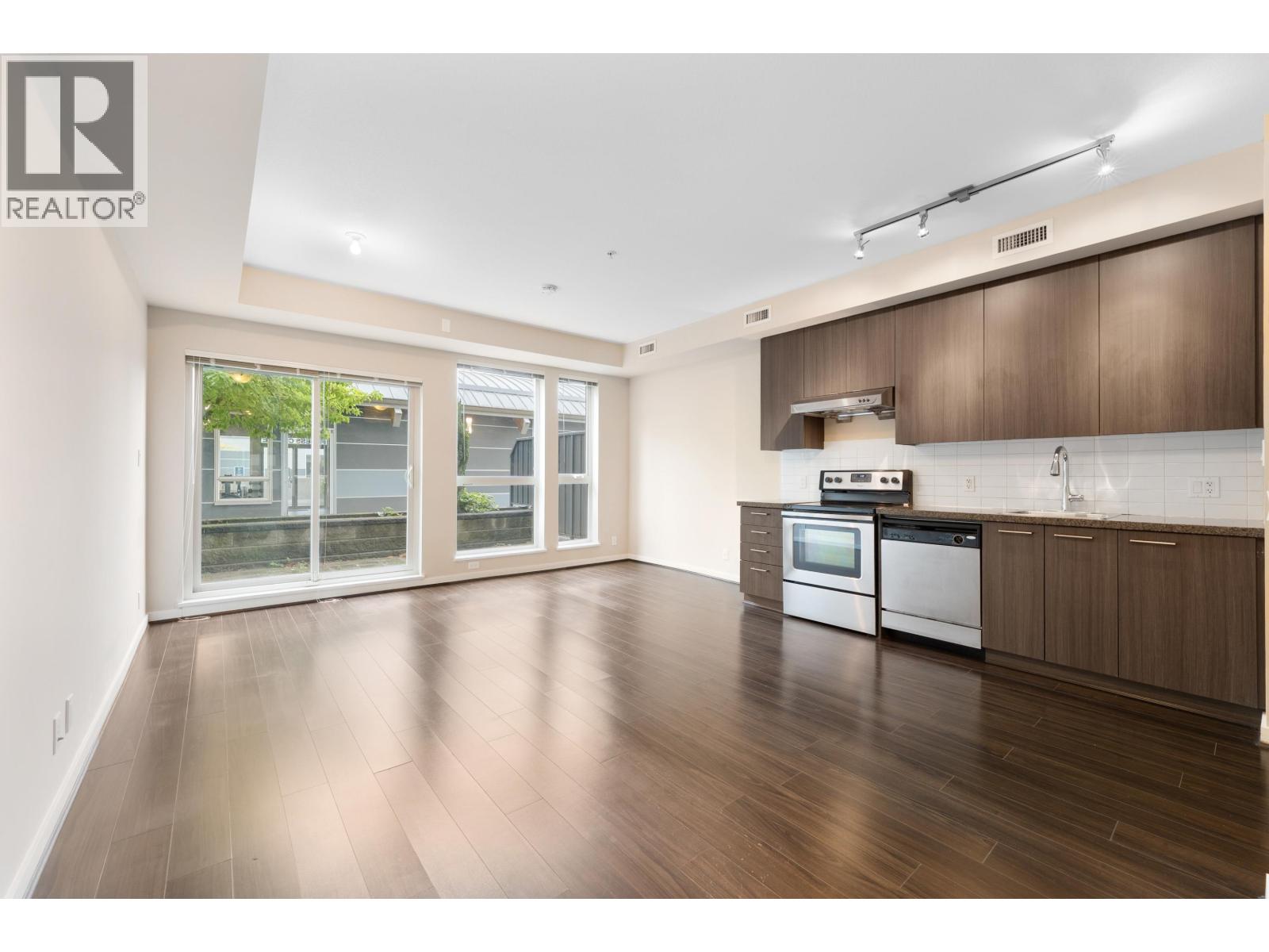 #282-4133 STOLBERG Street, Richmond