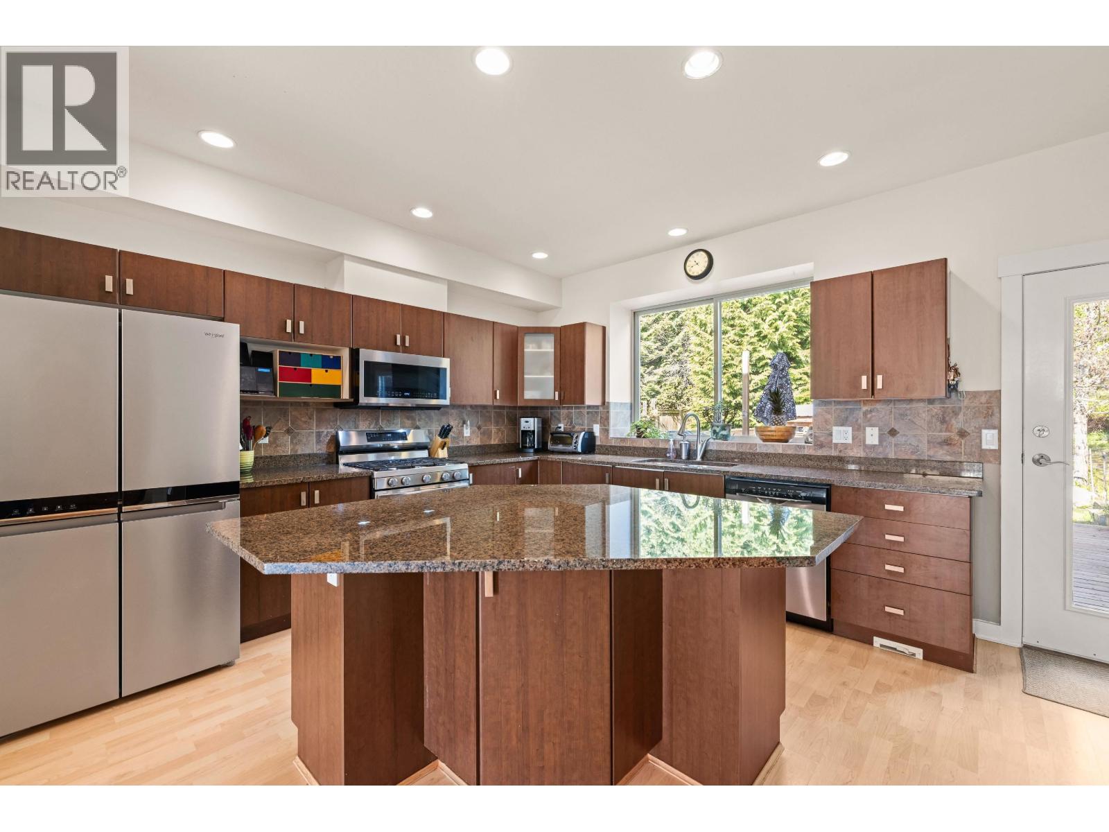 51 FERNWAY DRIVE, Port Moody
