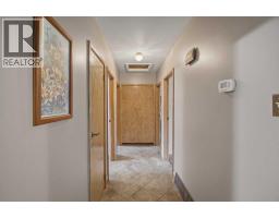 Workshop - 2026 27 Street Se, Calgary, AB T2B0P7 Photo 13