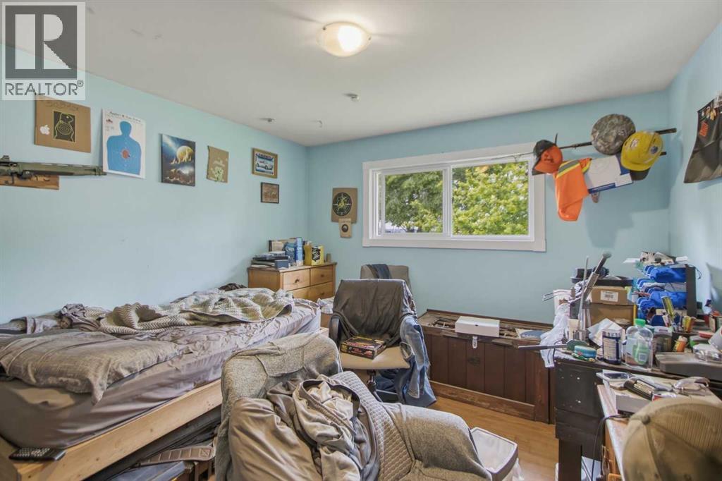 2026 27 Street SE - 17