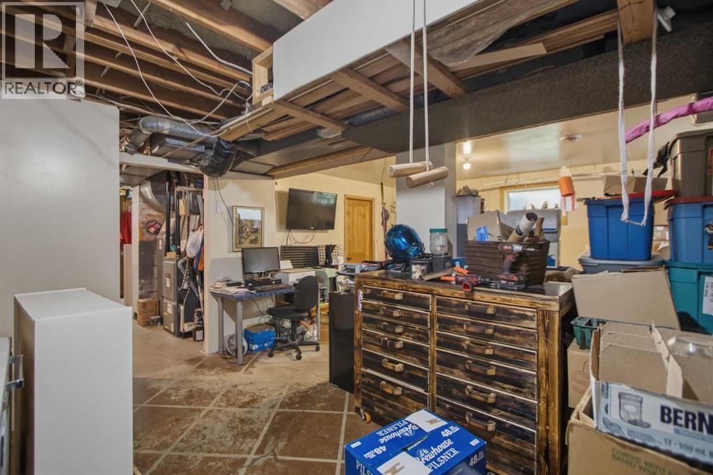 2026 27 Street SE - 20