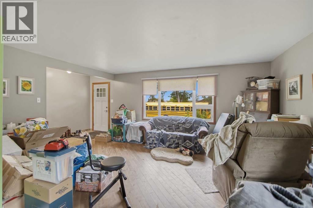 2026 27 Street SE - 9