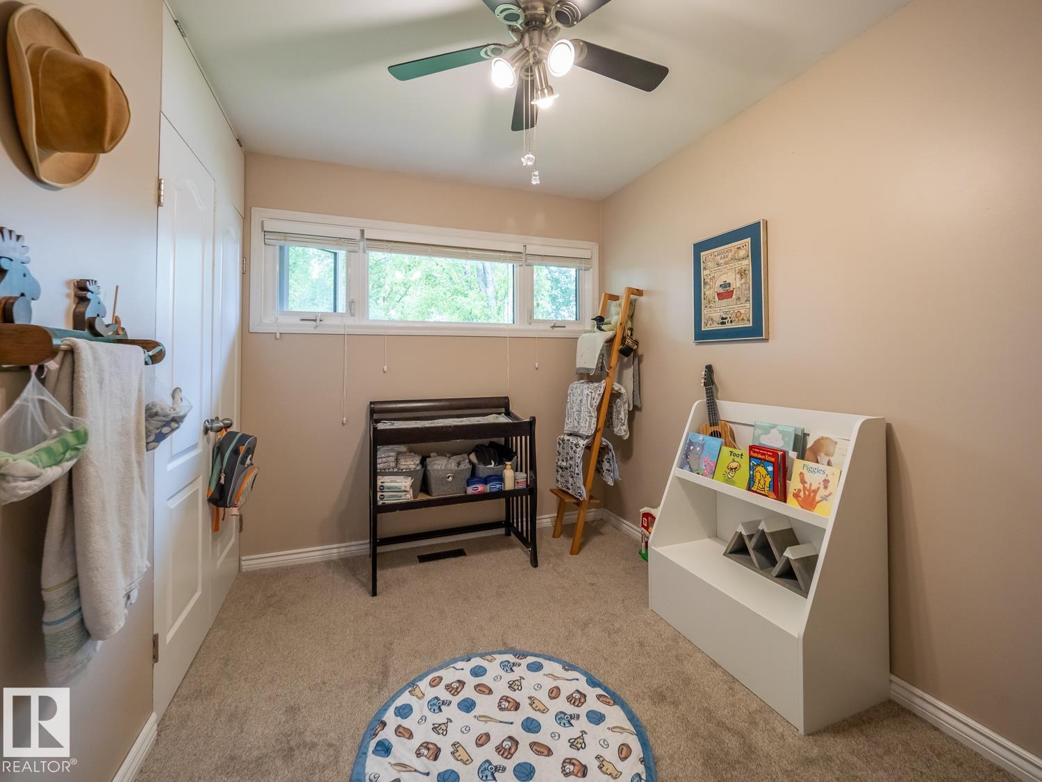 37 SUNNYSIDE CR - 17