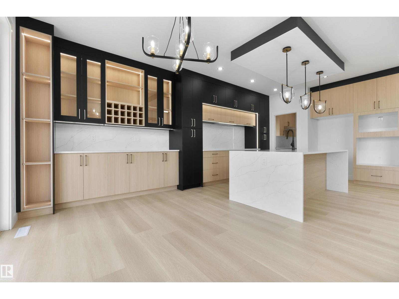 235 CRYSTAL CREEK DR - 18