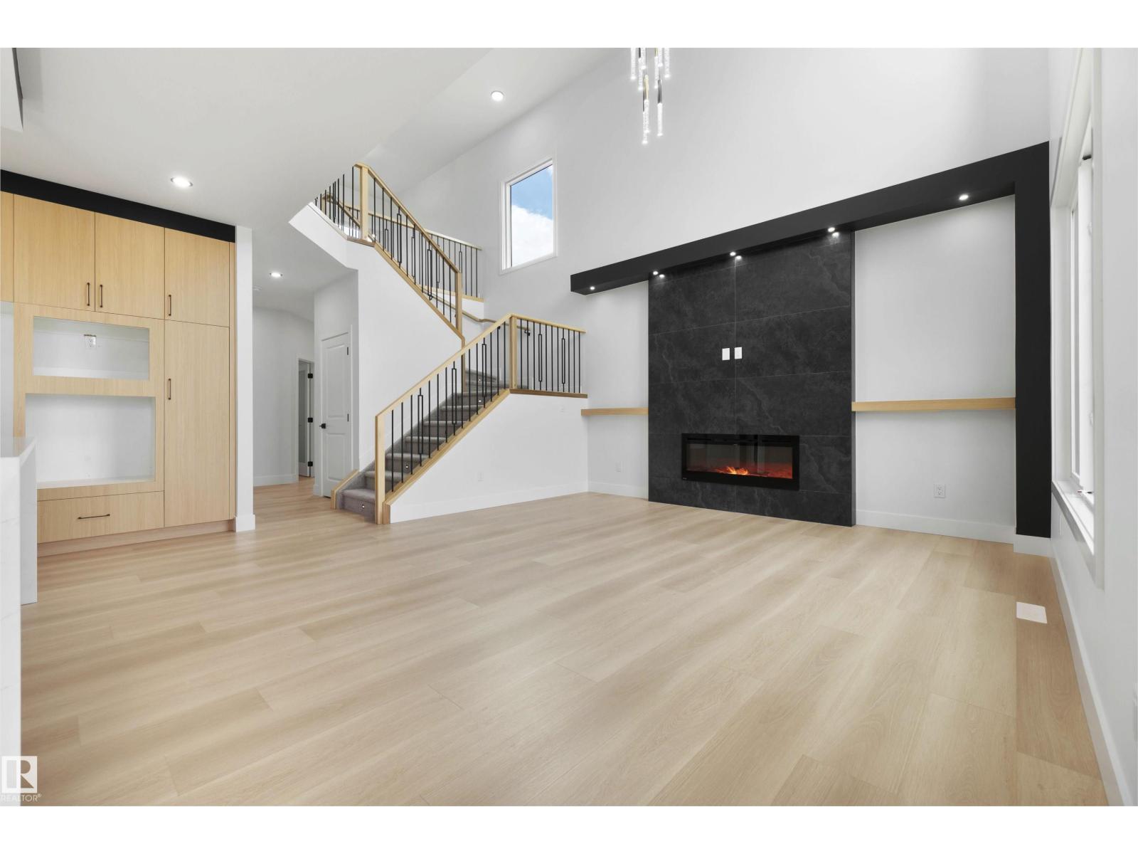 235 CRYSTAL CREEK DR - 20