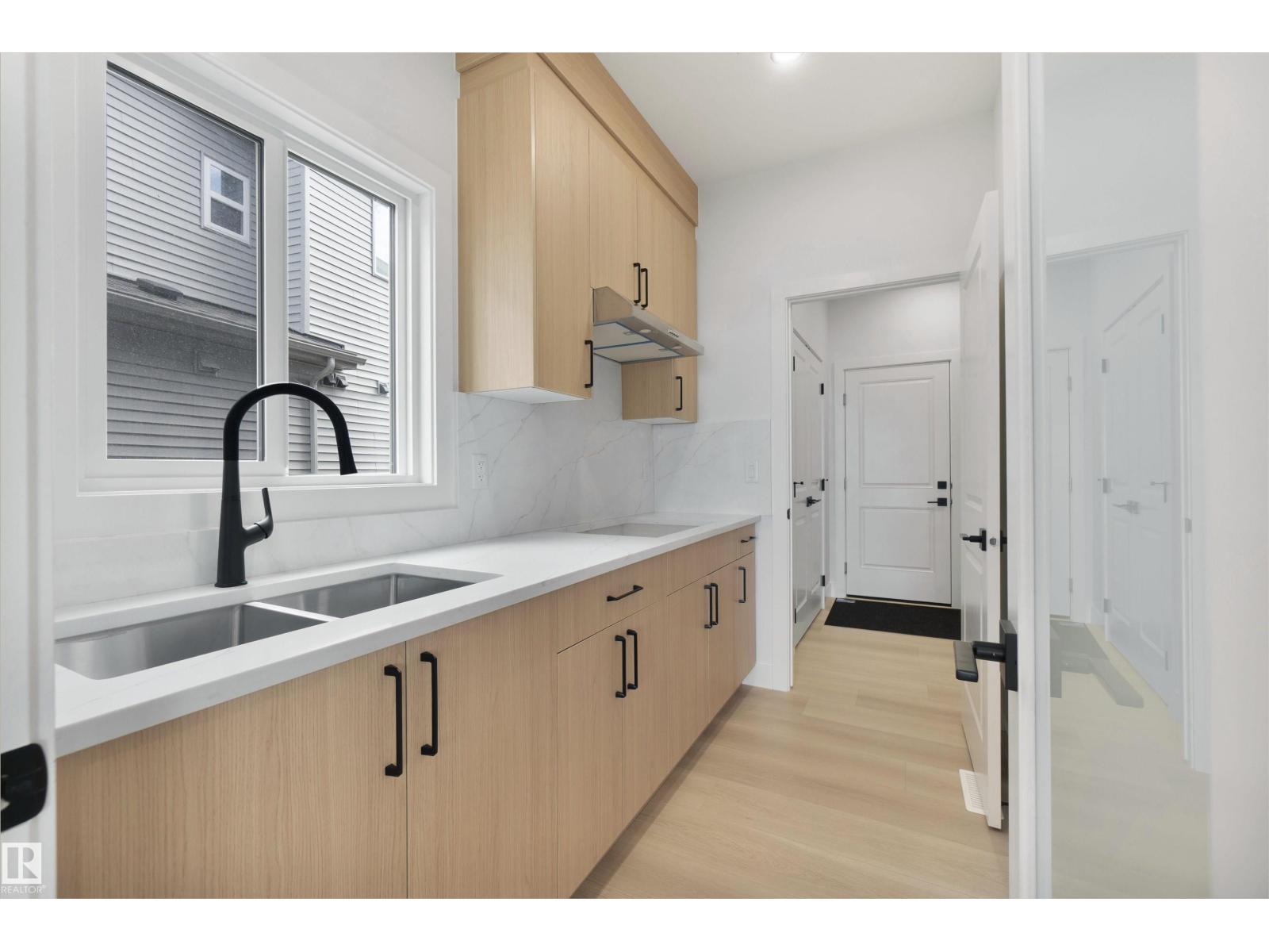 235 CRYSTAL CREEK DR - 25