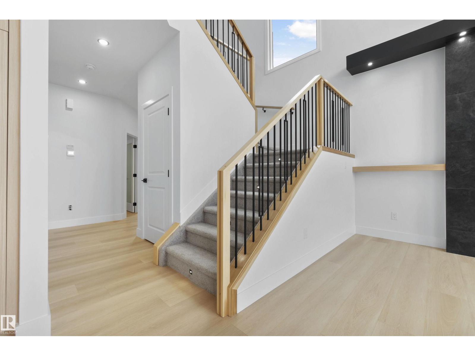 235 CRYSTAL CREEK DR - 27