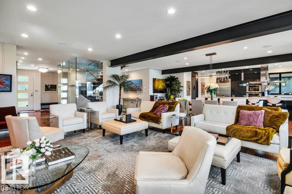 8914 120 ST NW - 11