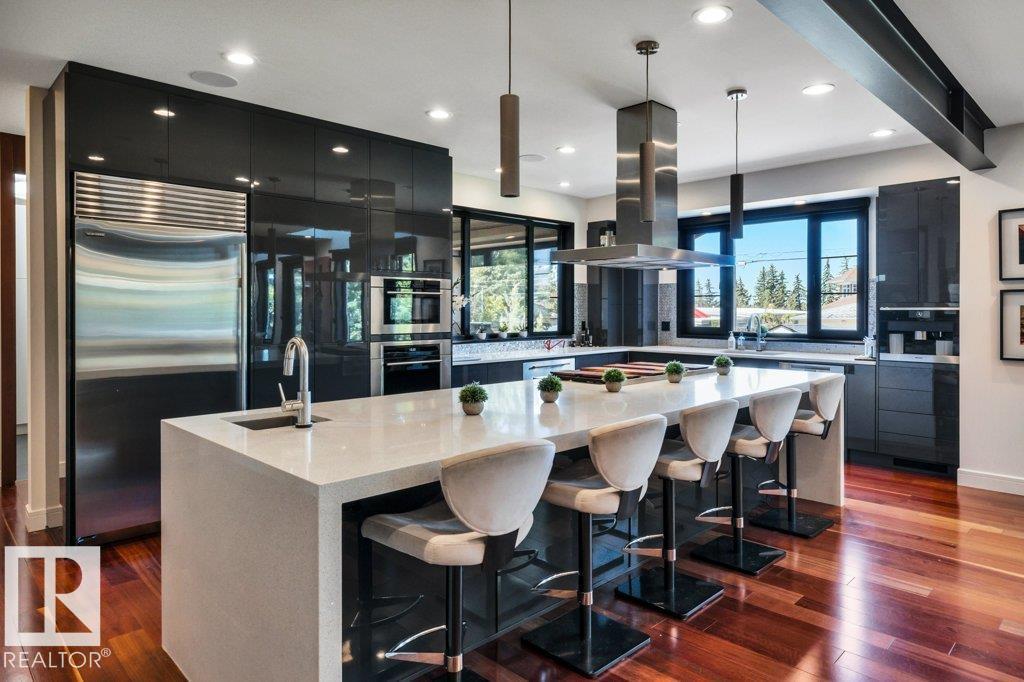 8914 120 ST NW - 17