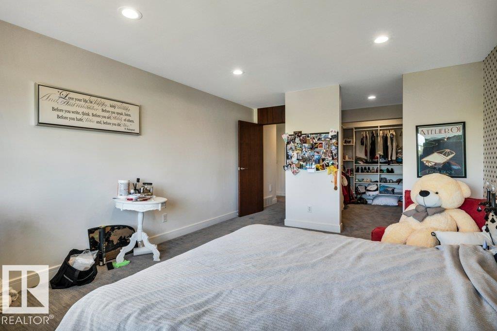 8914 120 ST NW - 36
