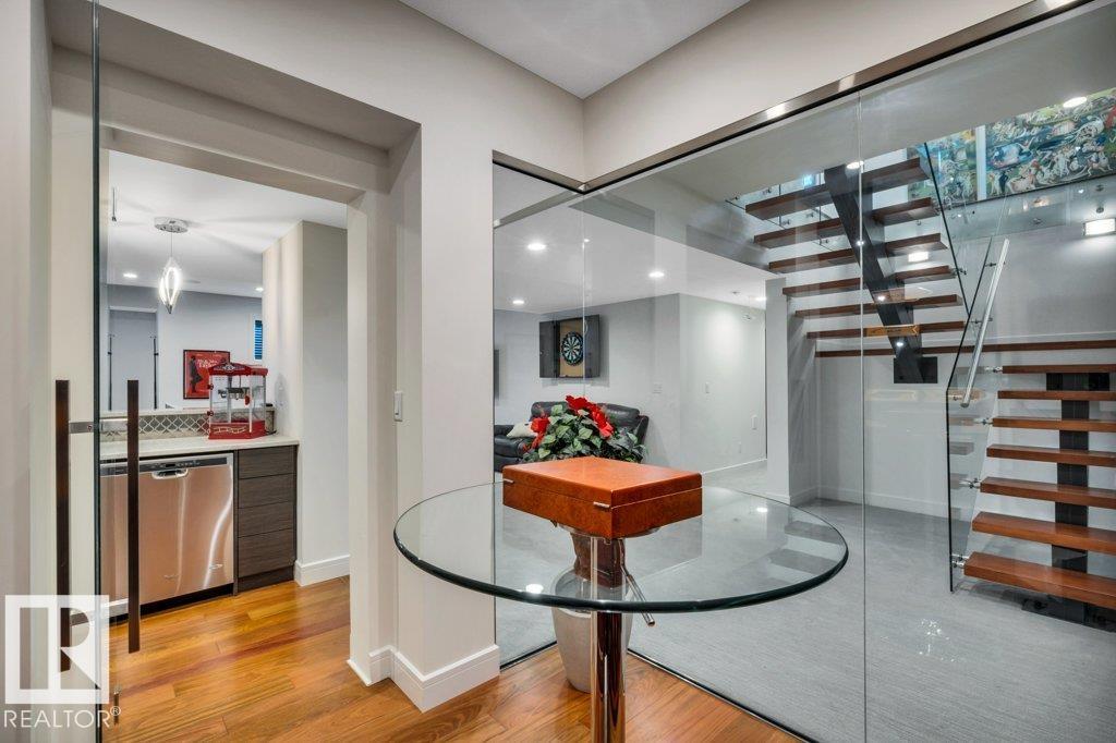 8914 120 ST NW - 55