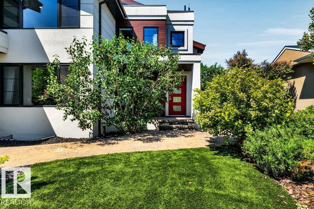 8914 120 ST NW - 6