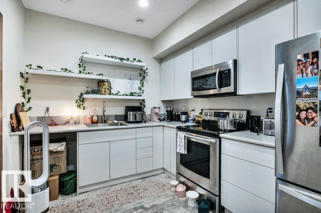 8914 120 ST NW - 62