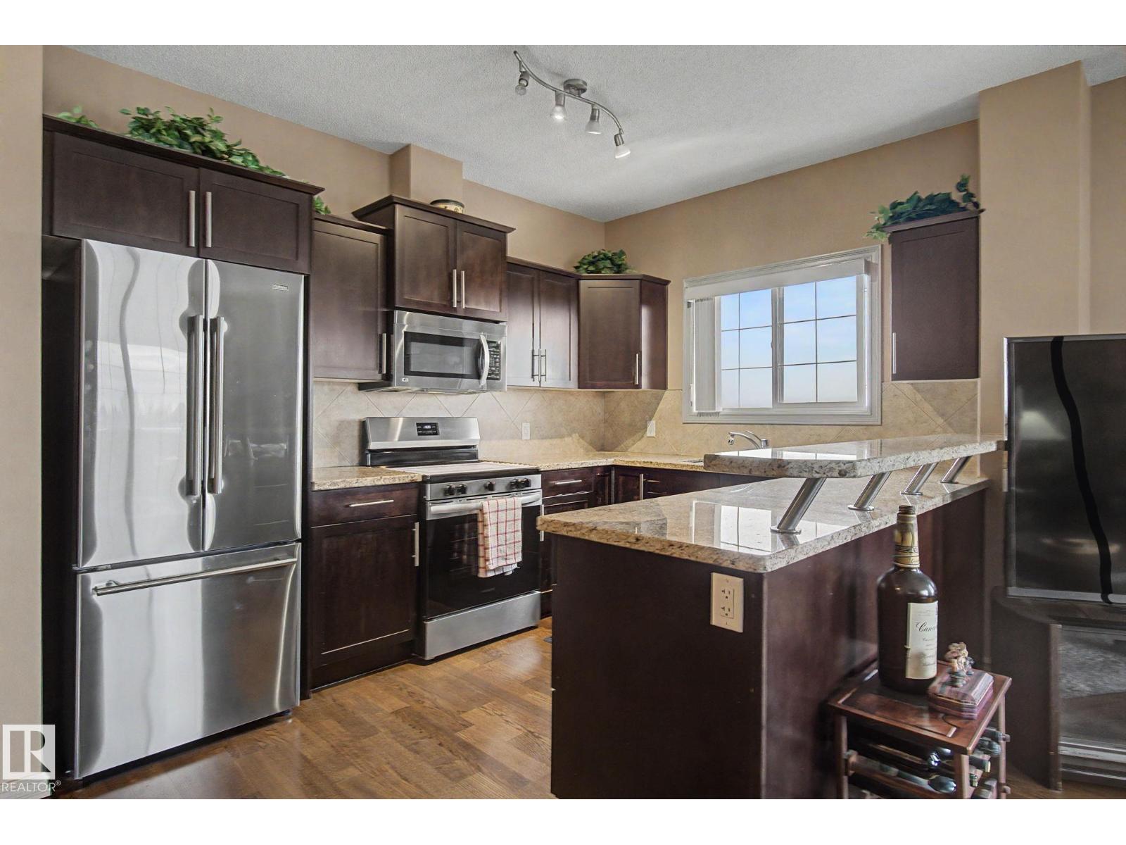 263 MacEwan RD SW - 1