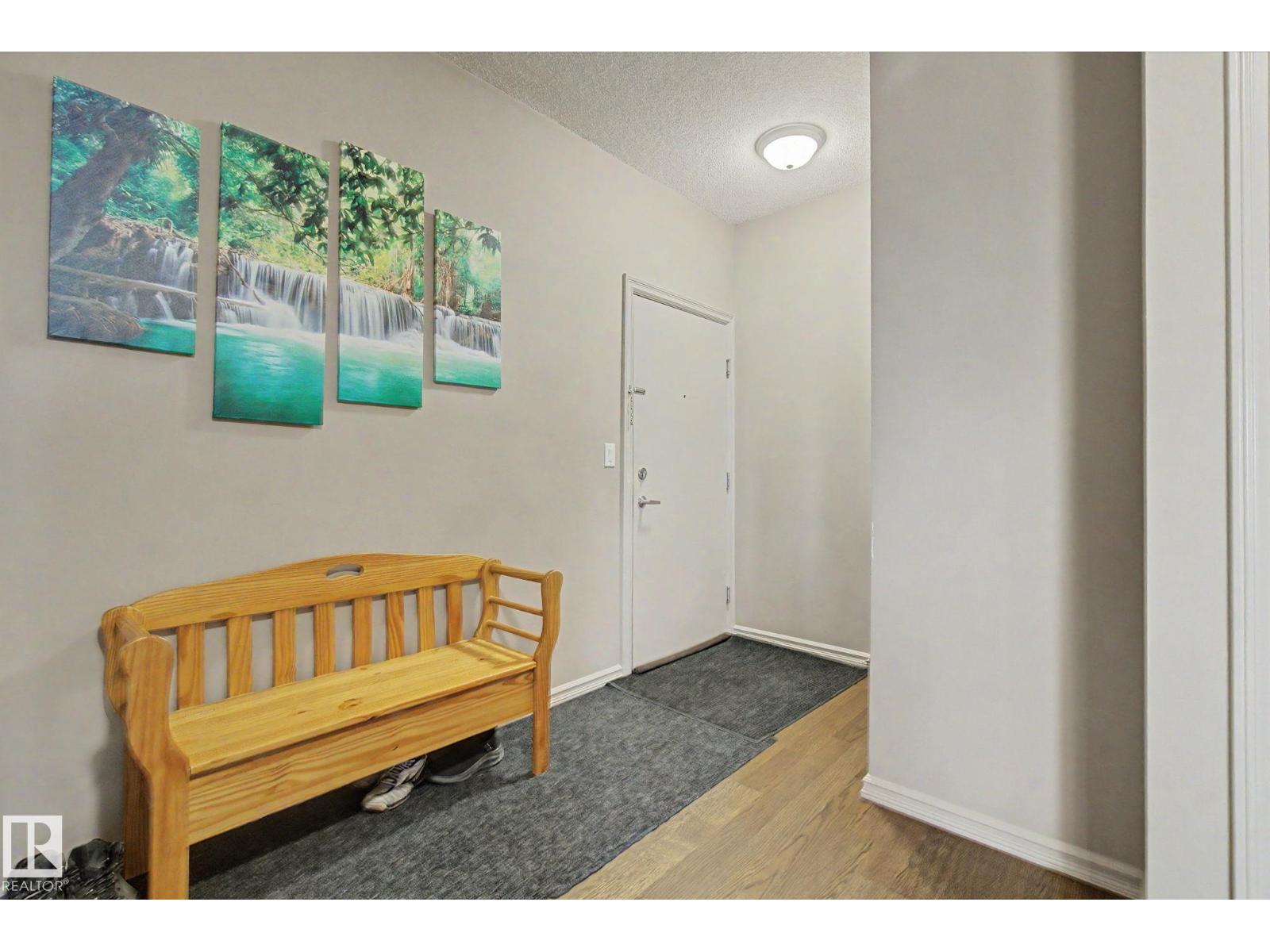 263 MacEwan RD SW - 4