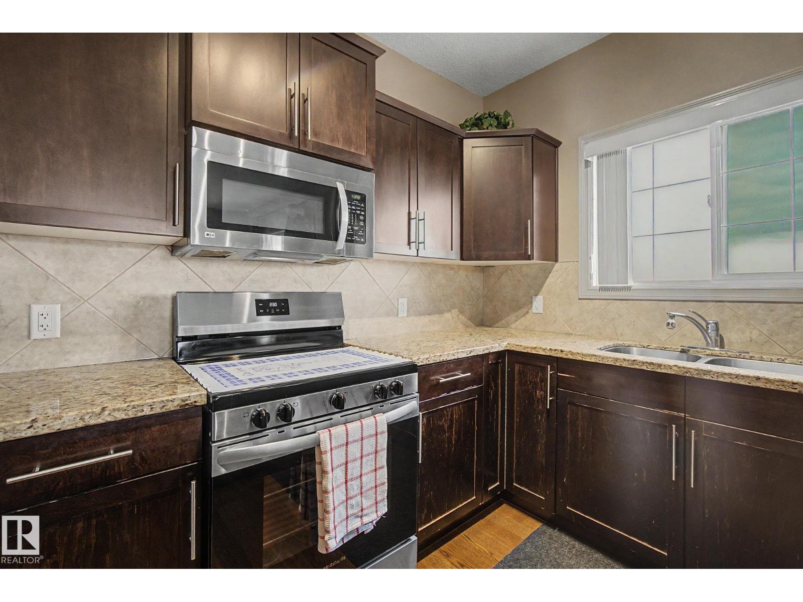263 MacEwan RD SW - 9