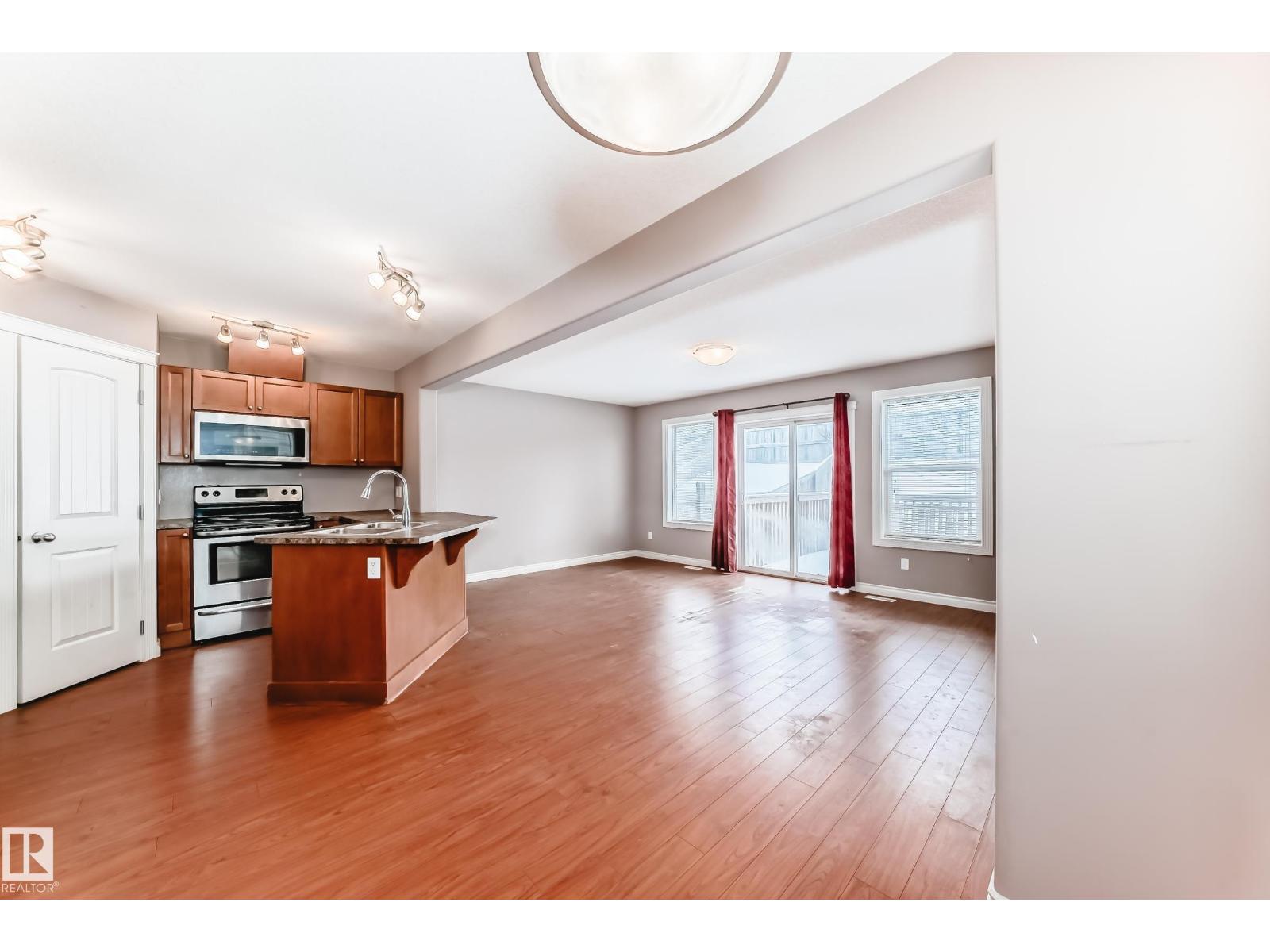 15152 33 ST NW - 10