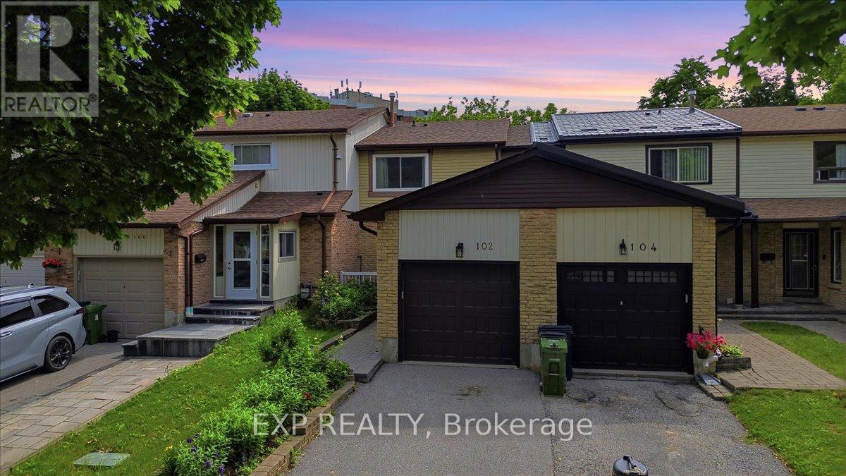 102 RED RIVER CRESCENT - 1