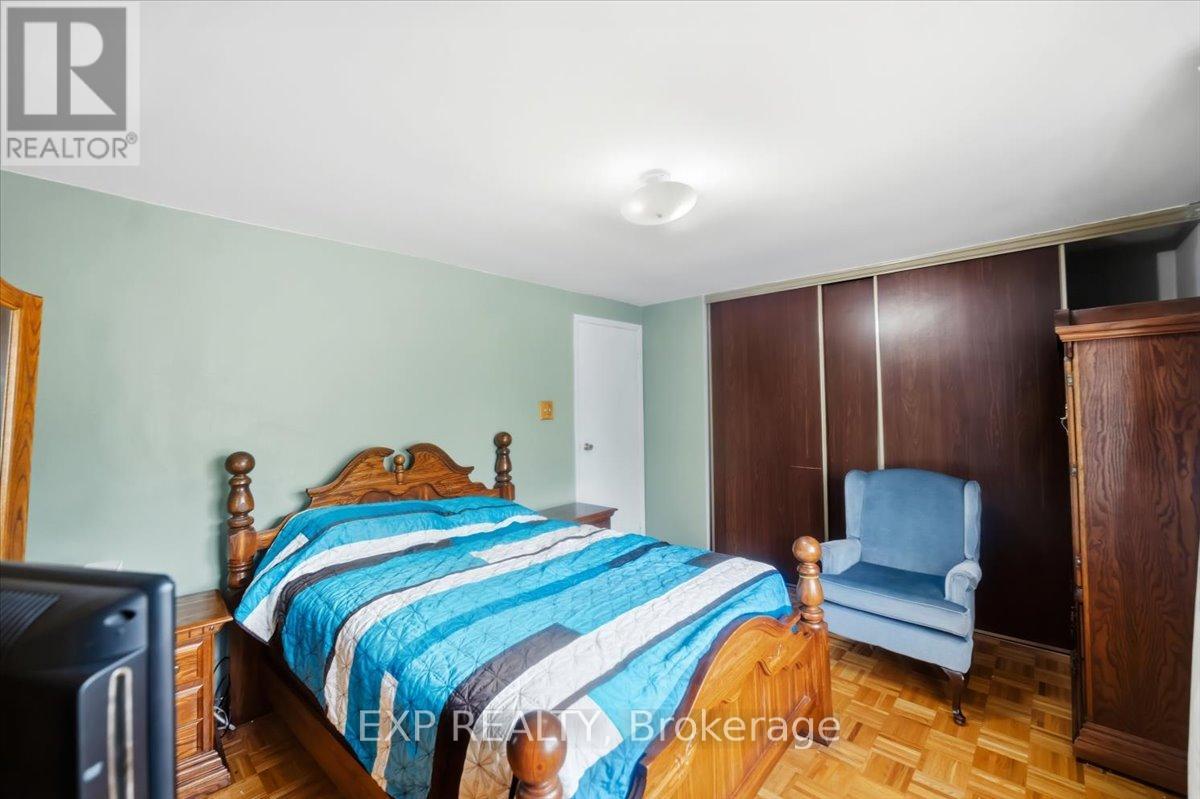 102 RED RIVER CRESCENT - 10