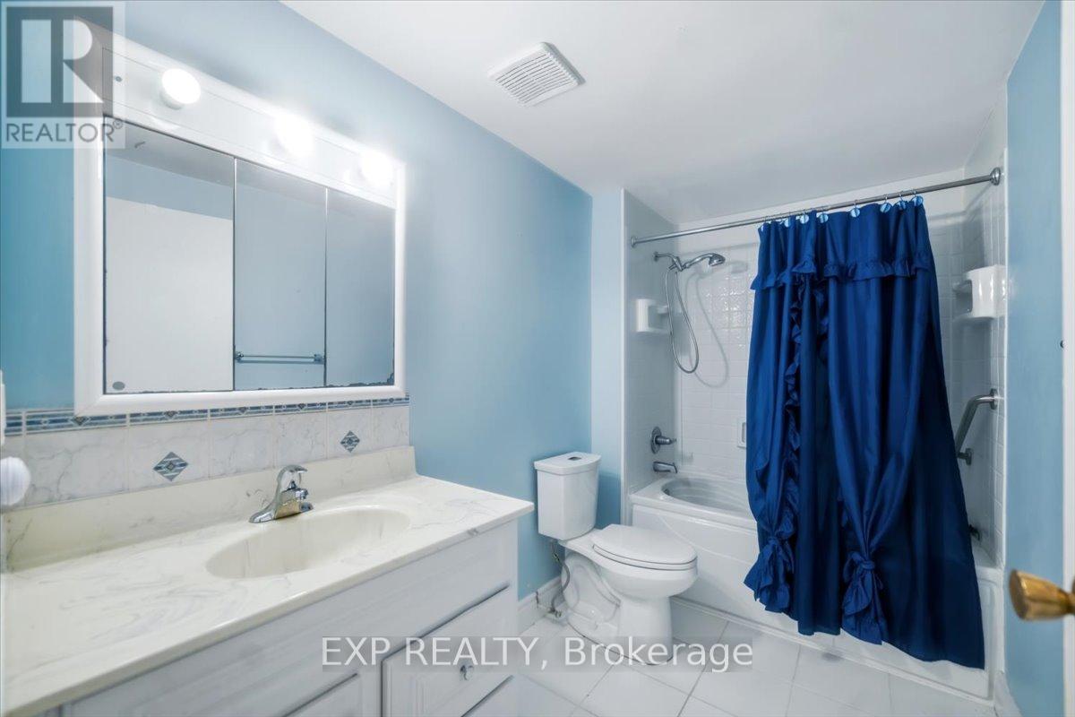 102 RED RIVER CRESCENT - 12