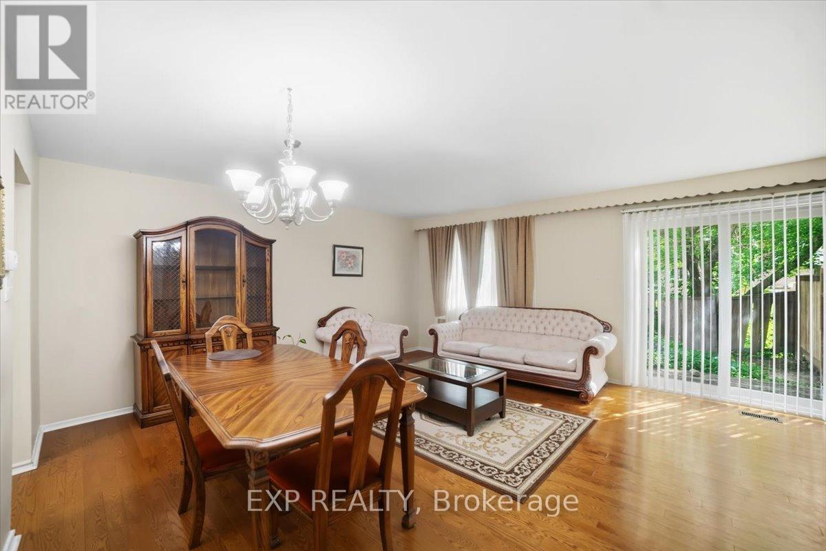 102 RED RIVER CRESCENT - 3