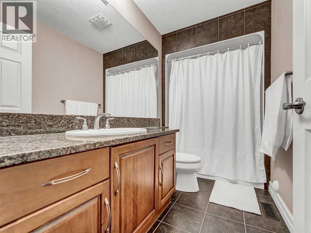 150 Desert Blume Crescent - 32