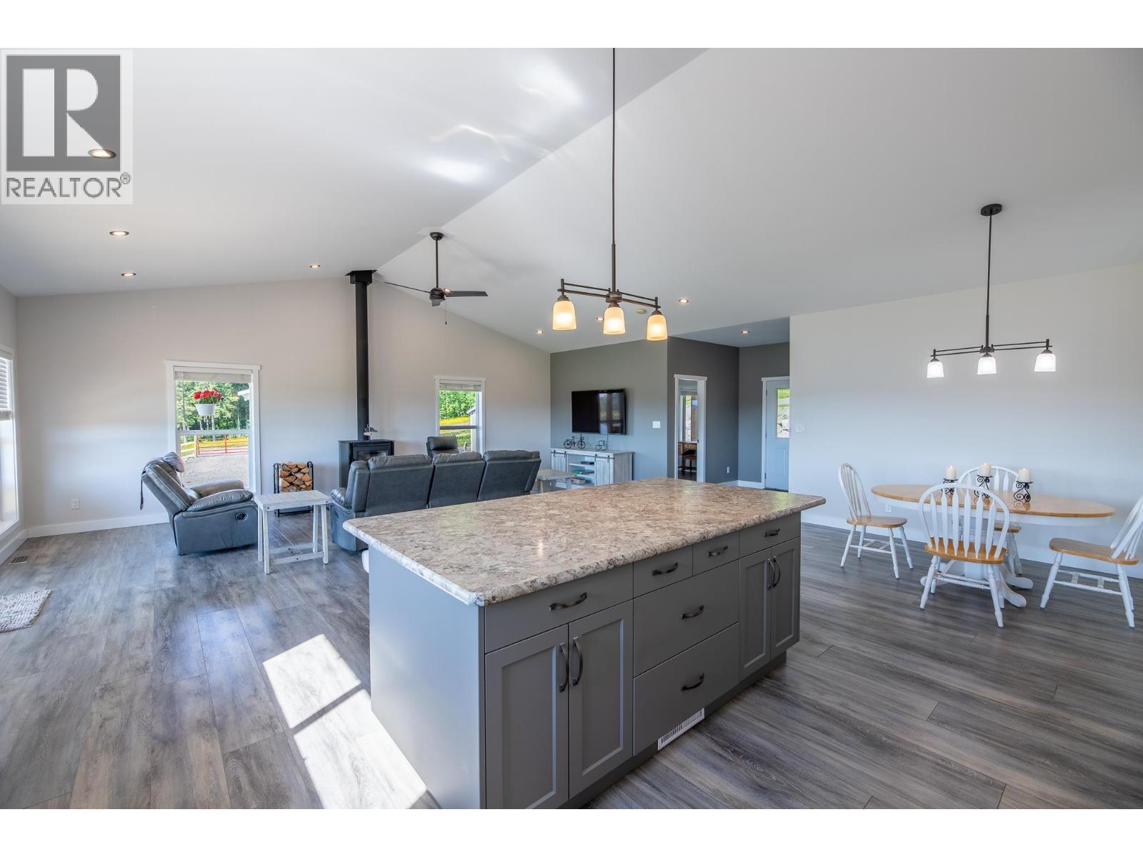 7155 GROSSETT ROAD - 25