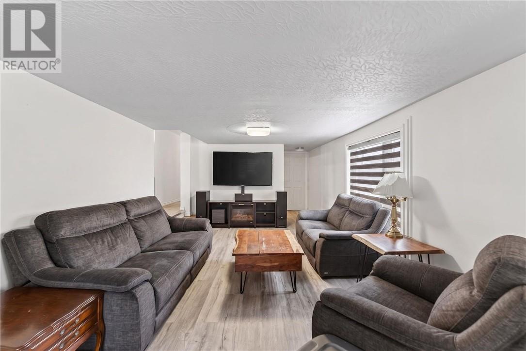 2300 Lee Valley Road Unit# 39 - 11