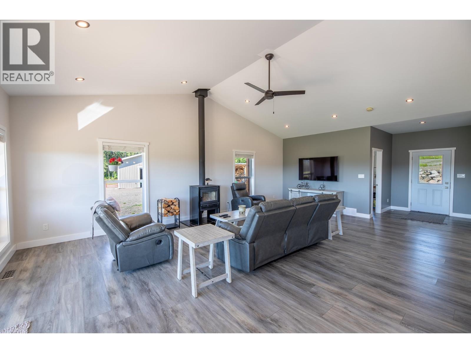 7155 GROSSETT ROAD - Image 26