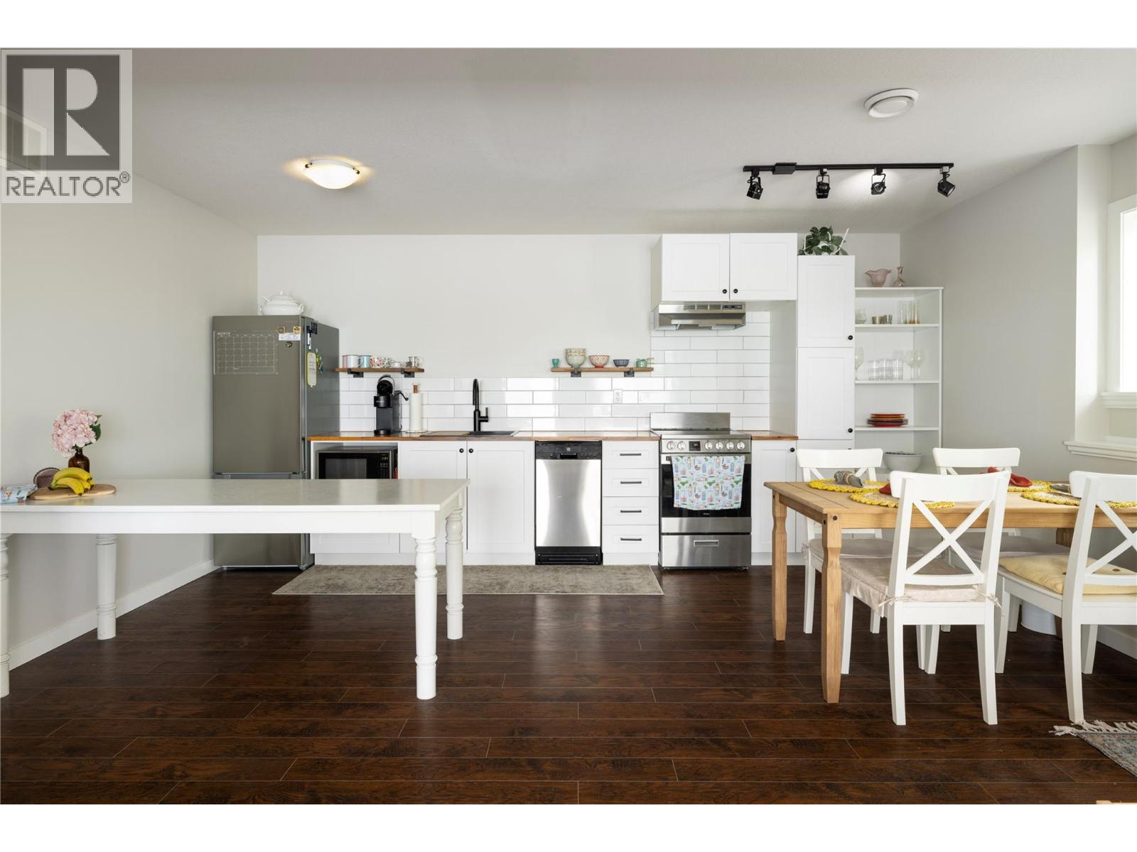 945 Mt. Grady Court, Vernon