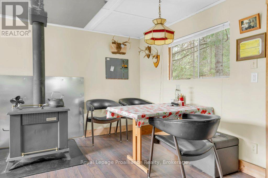 2611 RIVER ROAD - 11