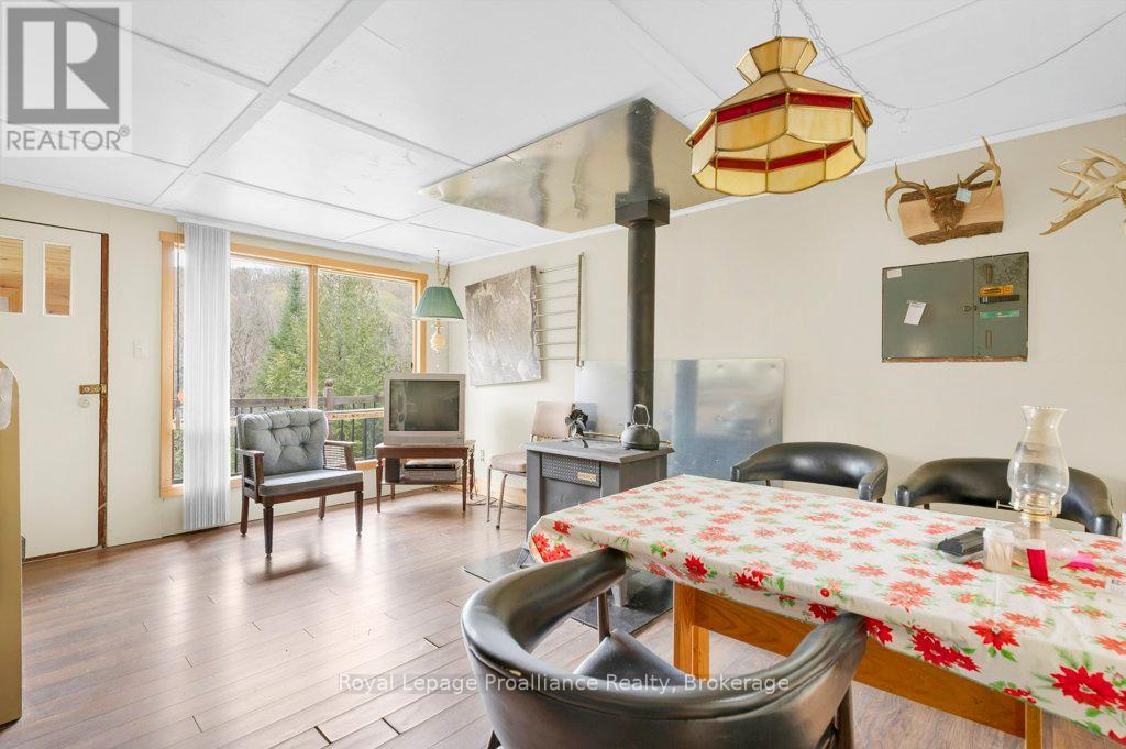 2611 RIVER ROAD - 12