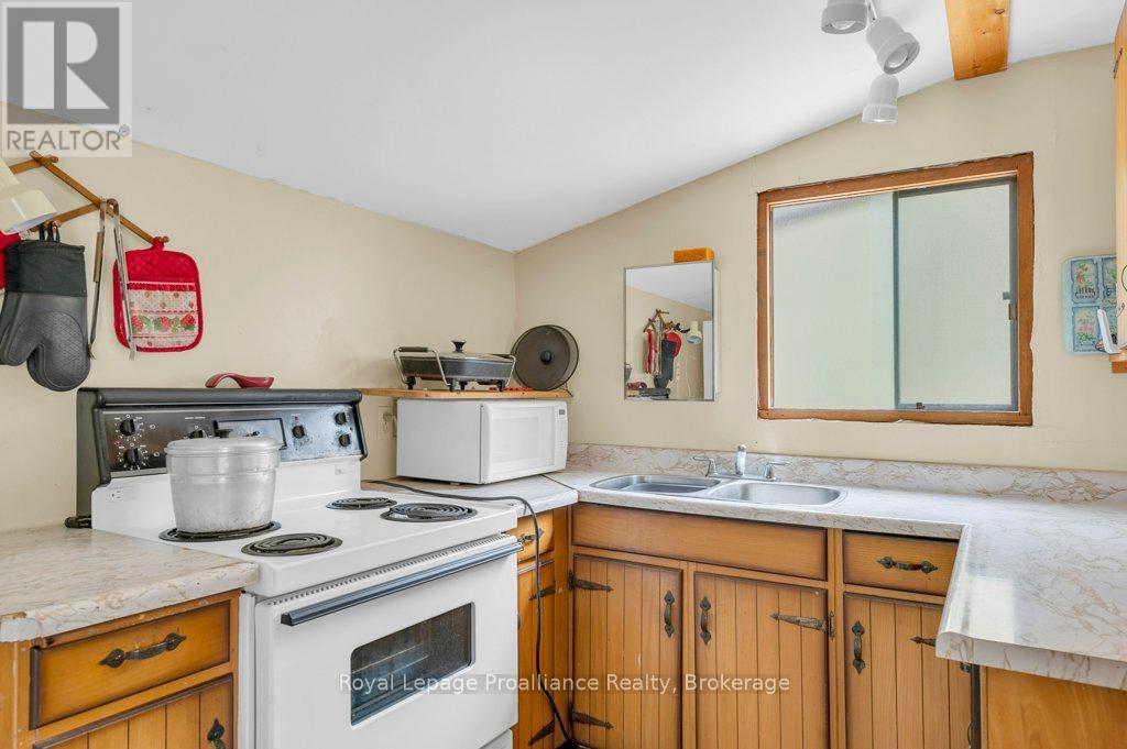 2611 RIVER ROAD - 14