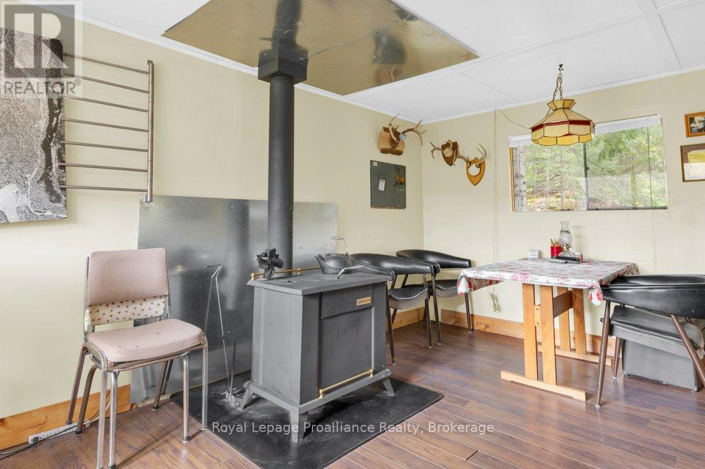 2611 RIVER ROAD - 9