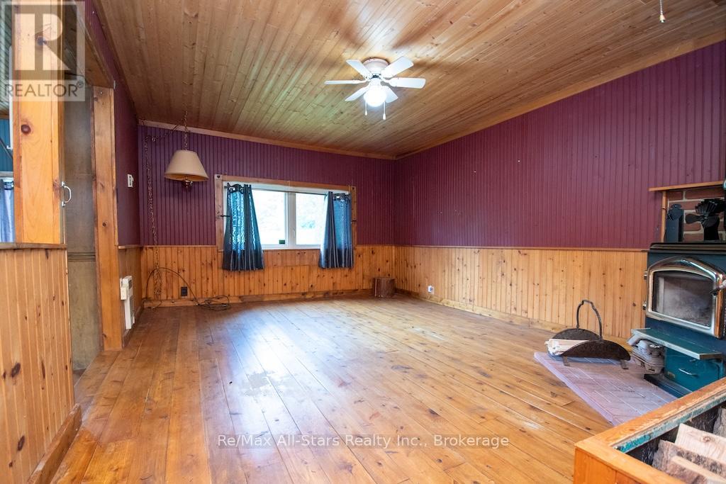 111 WAGAR ROAD - 18