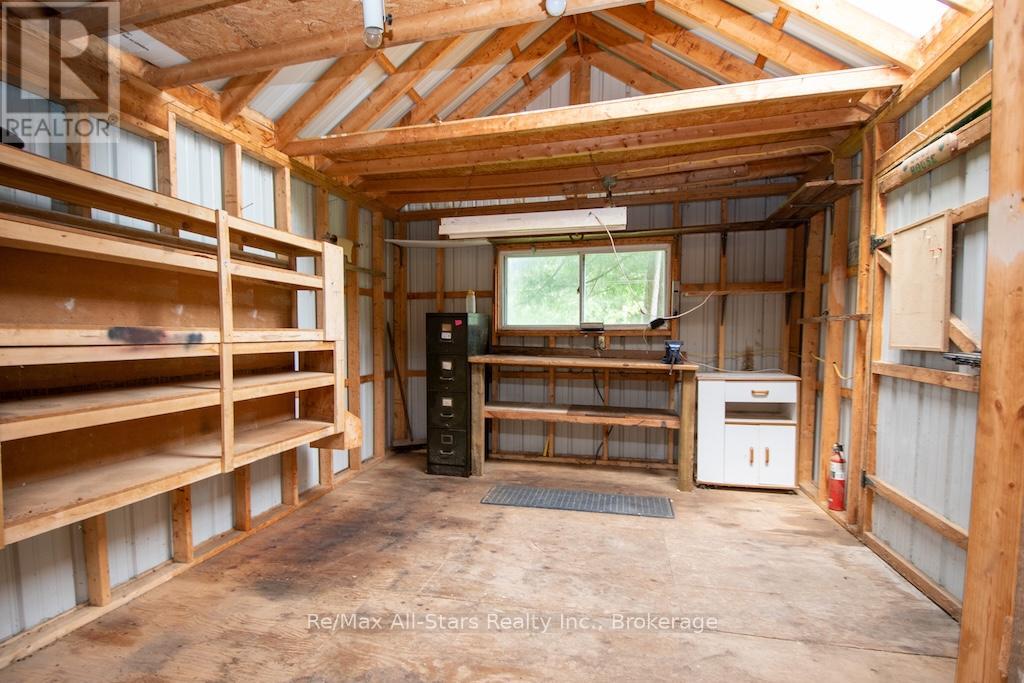 111 WAGAR ROAD - 33