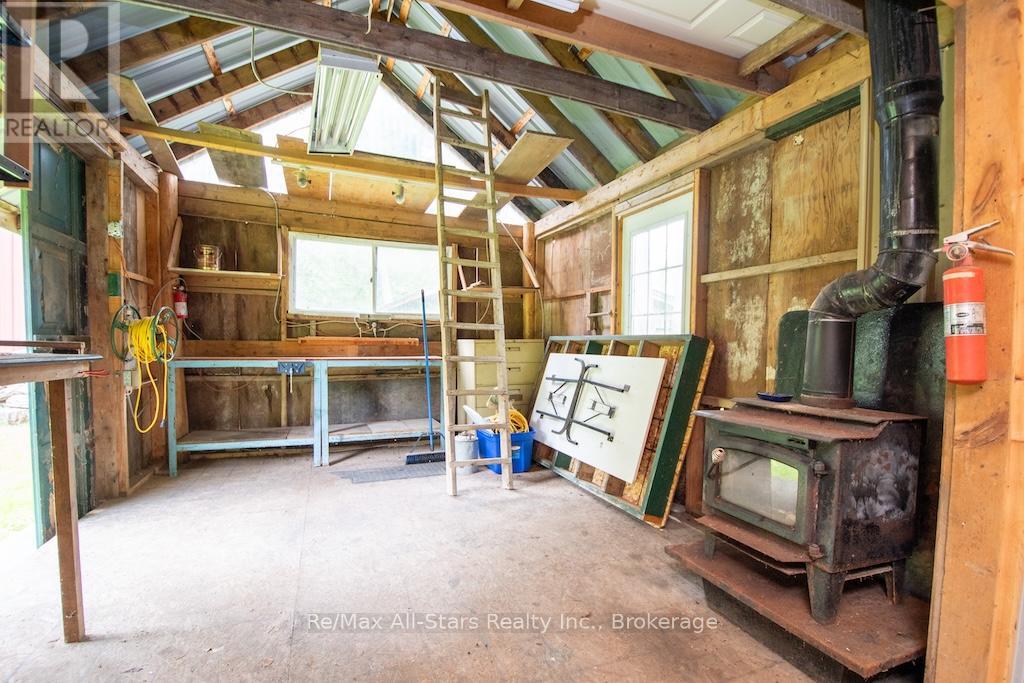 111 WAGAR ROAD - 34