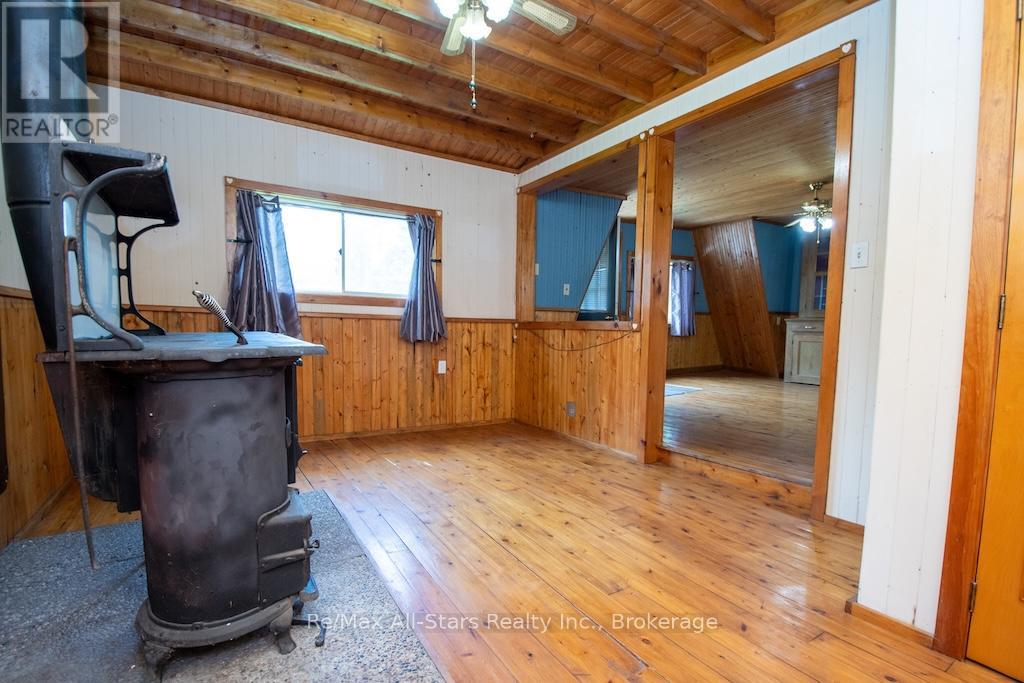 111 WAGAR ROAD - 6