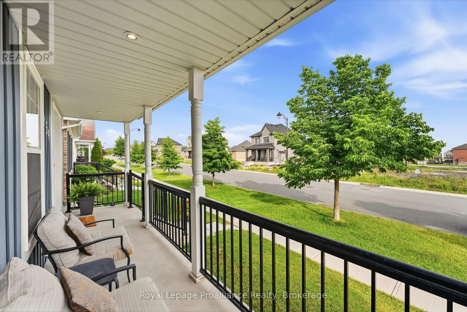 268 STRACHAN STREET - 3