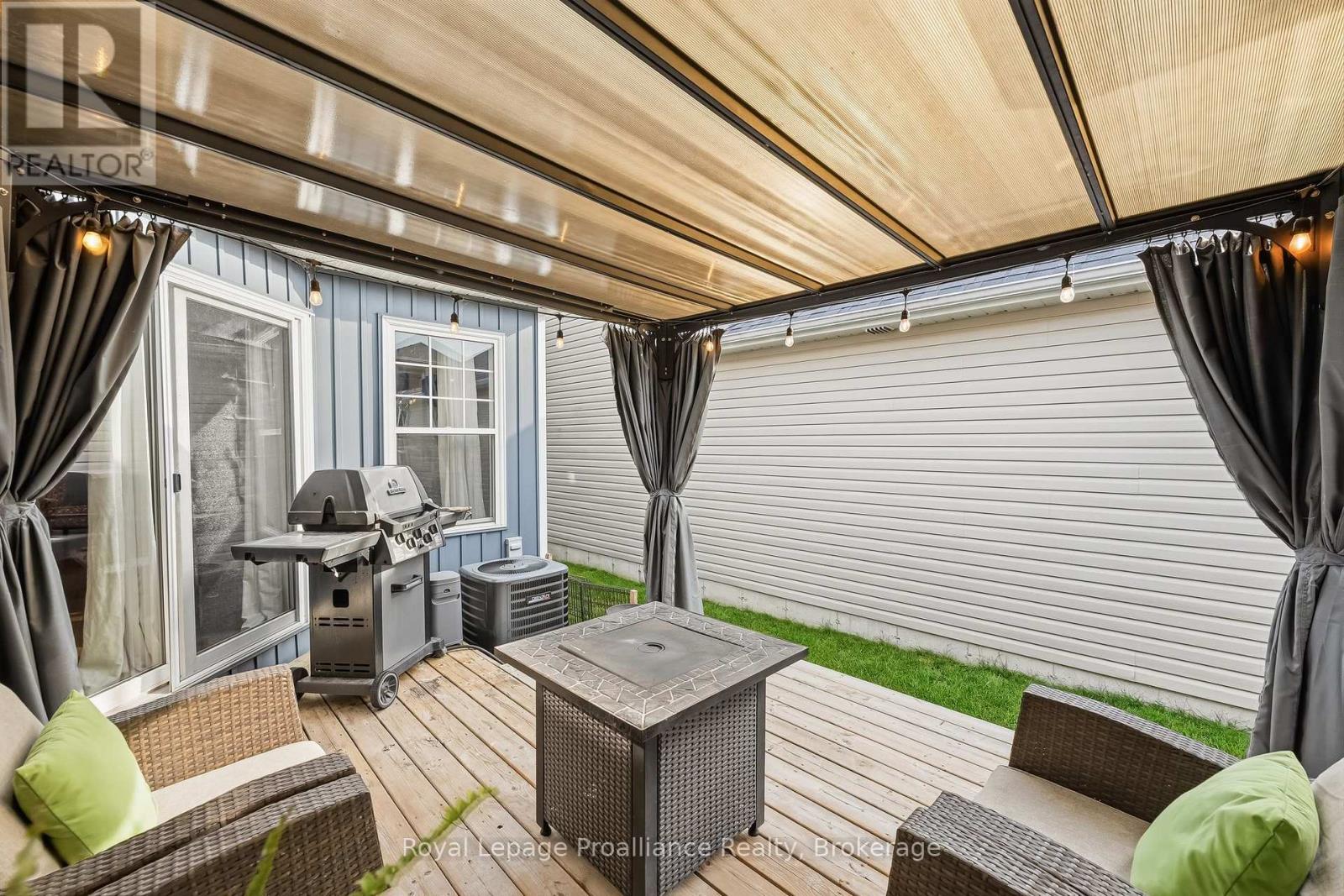268 STRACHAN STREET - 38