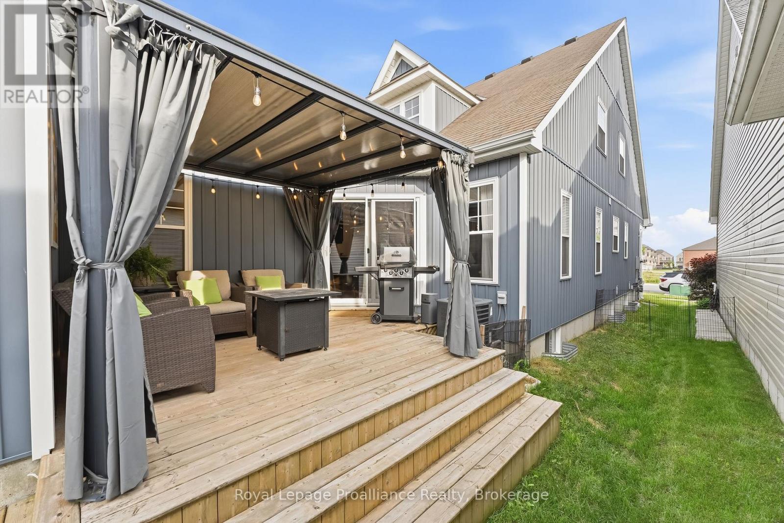 268 STRACHAN STREET - 39
